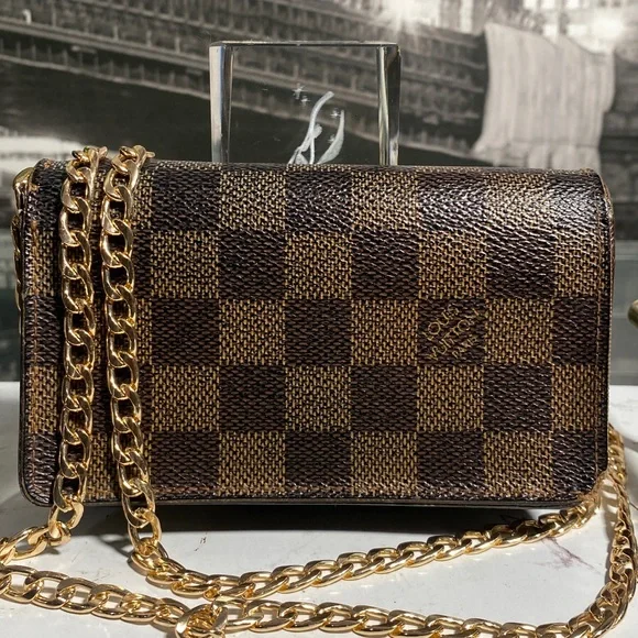 Authentic Louis Vuitton Damier Bifold Zippy Wallet - Picture 2 of 16